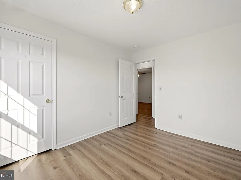 1183 River Bend Ct — Photo 25