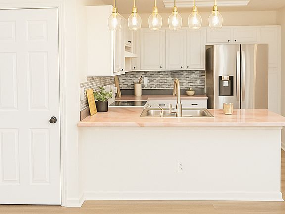 2nd image of 1308 Vintage Pointe Dr