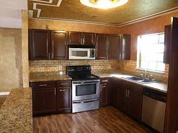 4th image of 22374 SW 57th Cir