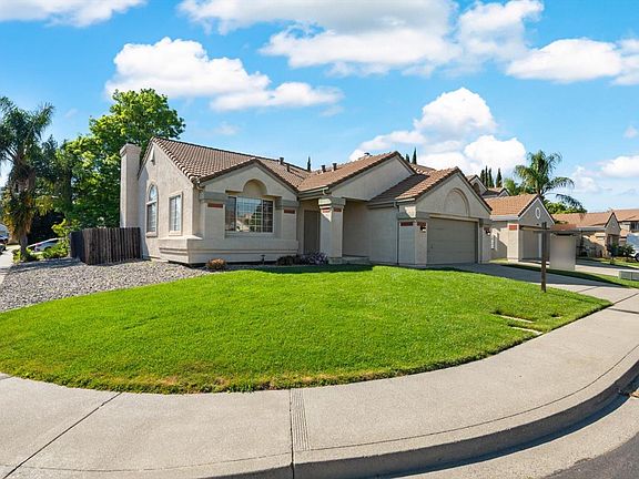 2nd image of 212 Laurelwood Way
