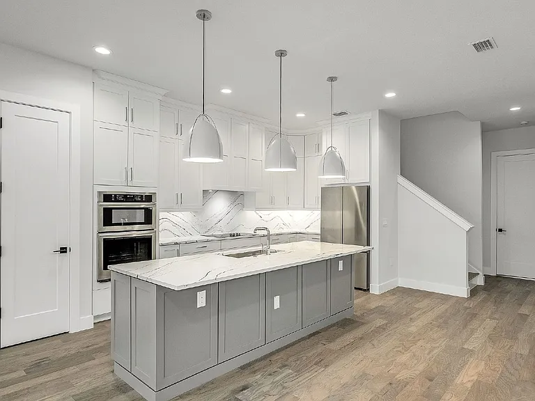 111 Watson Dr — Photo 15