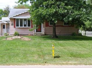 1151 W Jackson St, Belvidere, IL 61008