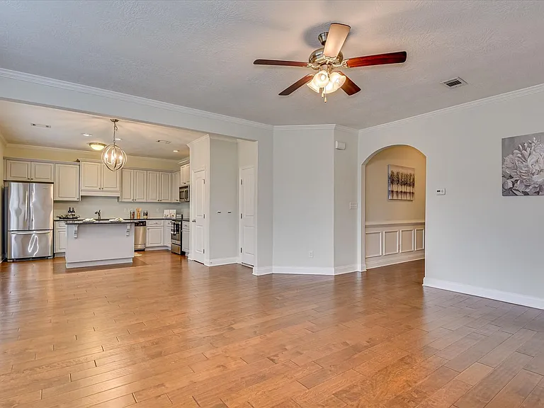 5564 Connor Dr — Photo 11
