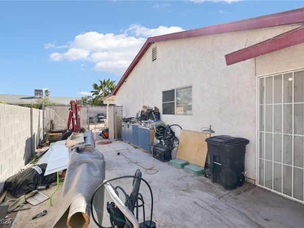 6325 Miraloma St, Las Vegas, NV 89108