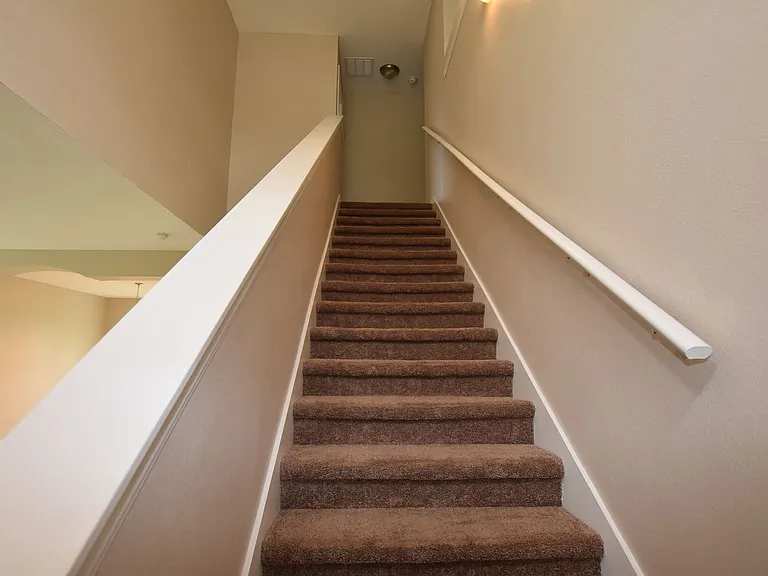 527 Bristol Cir — Photo 12