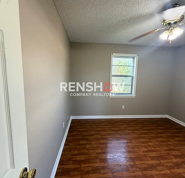584 Lark St — Photo 22