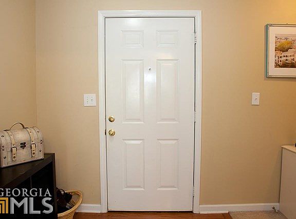 2nd image of 113 Kimbell Farm Dr