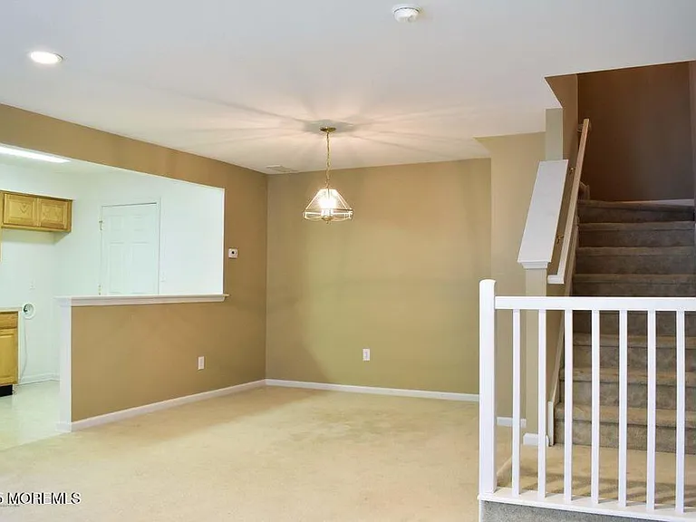 311 Brookfield Dr — Photo 4