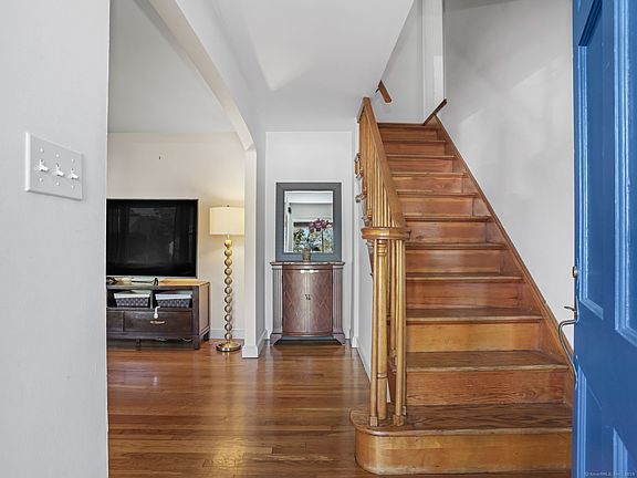 5th image of 4 Senga Road