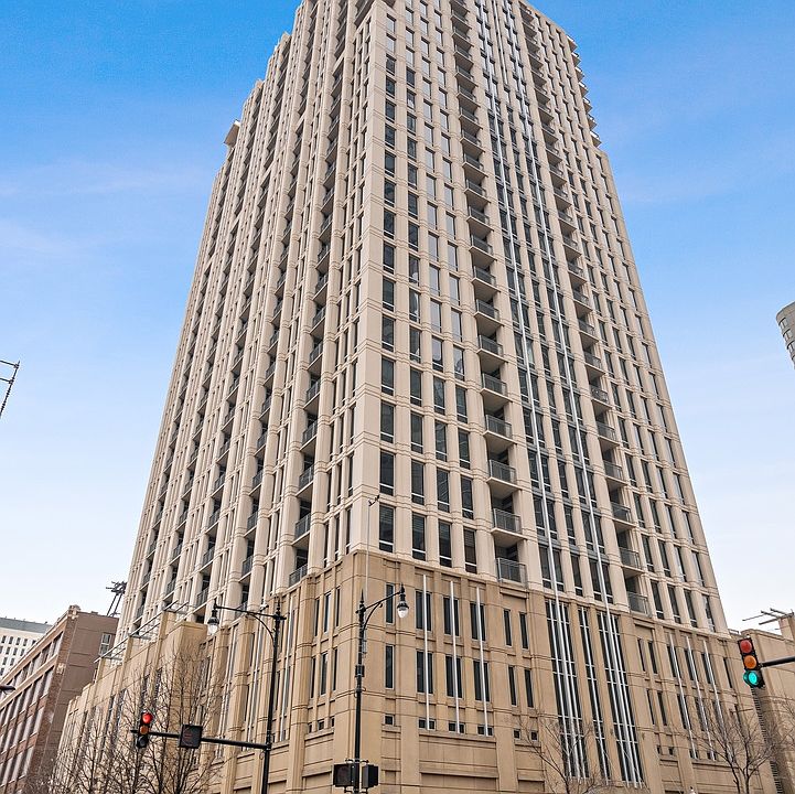 1st image of 1250 S Michigan Ave APT 2101