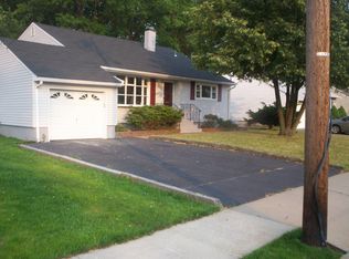 56 Drake Pl, Colonia, NJ 07067