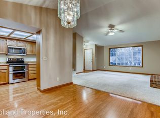 6908 SE 68th Ct, Hillsboro, OR