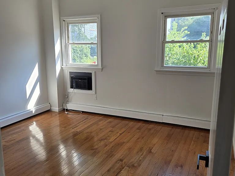 18 Sherwood Ave #1 — Photo 6