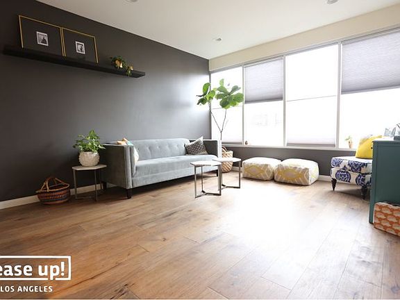 4th image of 4821 Bakman Ave #22