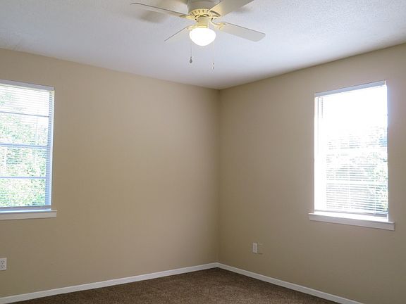 5th image of 4426 Medley Ln