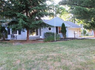 4750 W 210th St, Fairview Park, OH