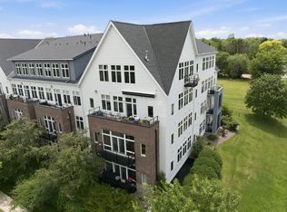 301 7th St W Unit 2204, Northfield, MN 55057