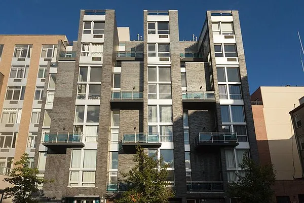 Rented by Casa Blanca Real Estate | media 21