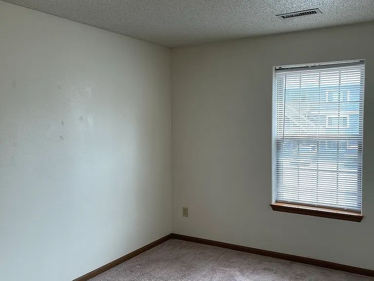 500 S Gilbert St #1S — Photo 7