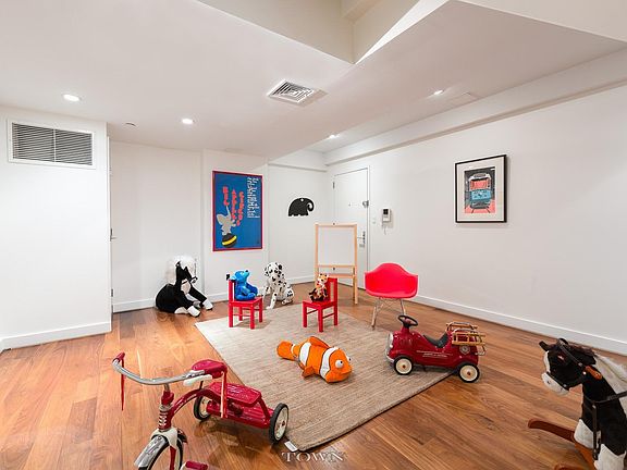 4th image of 25 Bergen St APT 1B