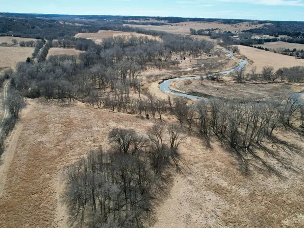886 Road 532 Ave, Center, NE 68724