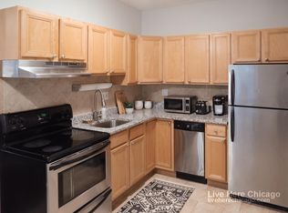 4500 N Clarendon Ave APT 304, Chicago, IL 60640