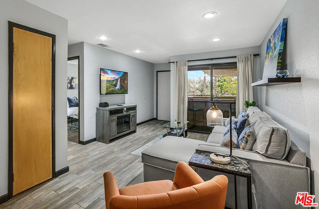 1 bed, 1.0 bath, 589 sqft, $1,695 — Photo 4