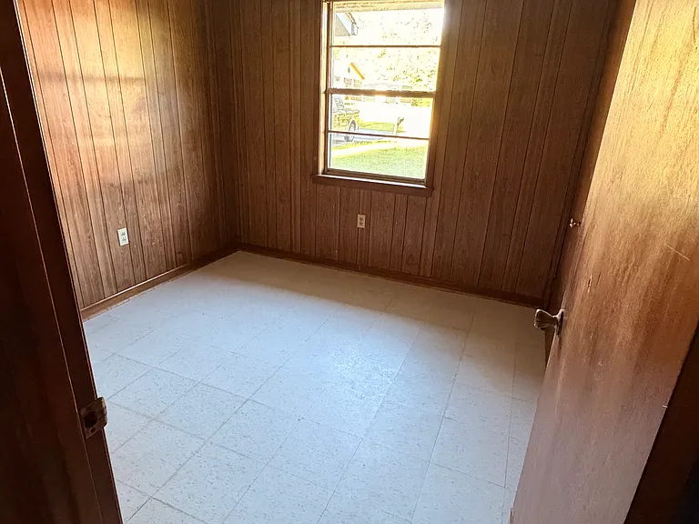 119 Loretta Dr — Photo 7