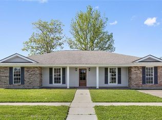 3308 Oak Dr, Violet, LA 70092