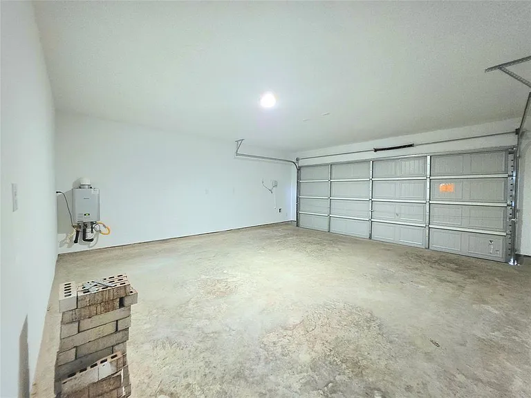 26818 Zebra Grass Dr — Photo 23