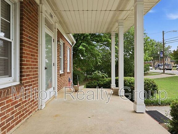 3rd image of 1203 S Main St