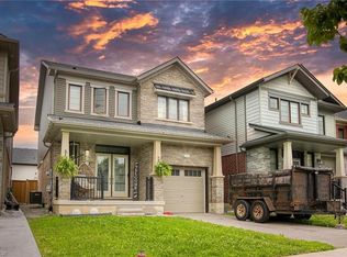 232 Bedrock Dr S, Hamilton, ON L8J0M2