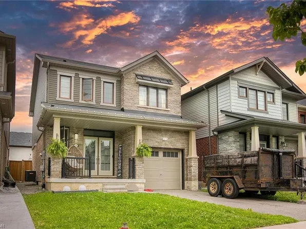232 Bedrock Dr S, Hamilton, ON L8J 0M2