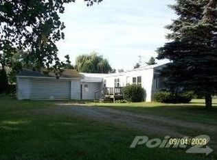 5647 Hanes Rd, Vassar, MI 48768