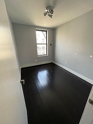 4th image of 520 W 139th St #46AA