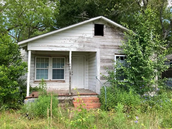 1404 Pearl Ave N, Douglas, GA 31533