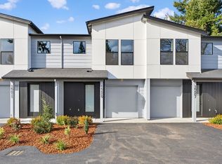 15609 SE Meadowlark Ln, Portland, OR 97267