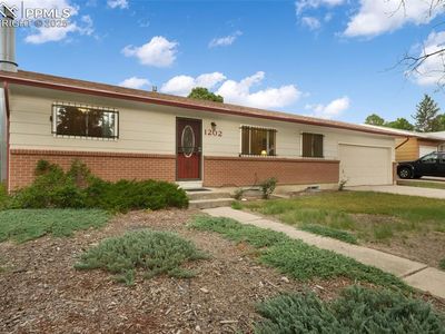 1202 Fosdick Dr, Colorado Springs, CO, 80909