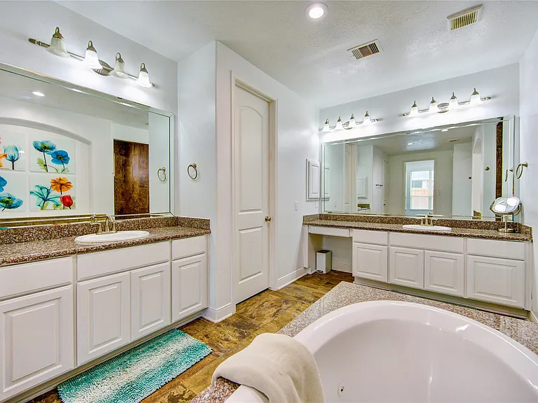 10702 Claythorne Ct — Photo 27