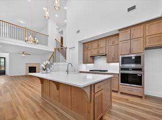 818 Stone Grove Rd, Lavon, TX 75166