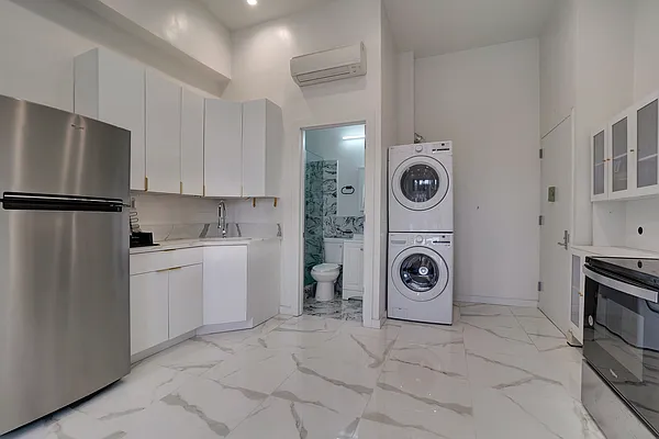 Rented by Compass | media 2