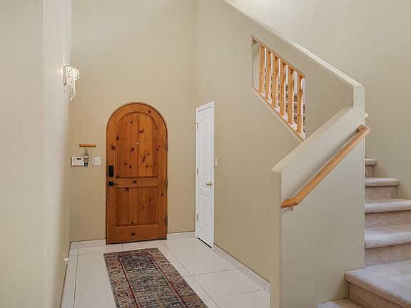 4th image of 348 Terra Vista Trl SE