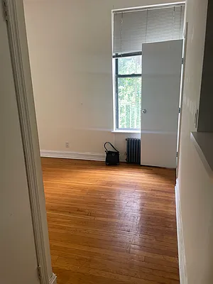 Rented by Smart City Real Estate LLC | media 9