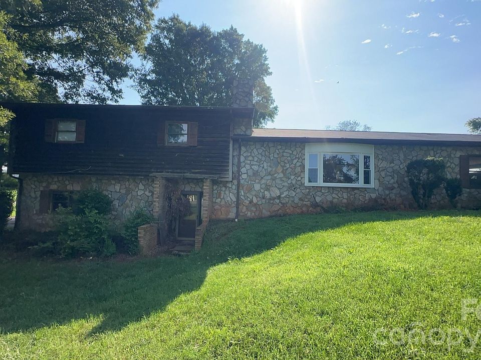 1st image of 4294 Horseshoe Bend Rd