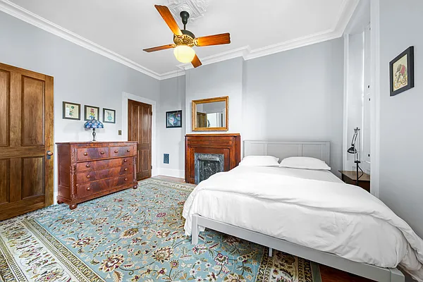 Rented by Brown Harris Stevens | media 38