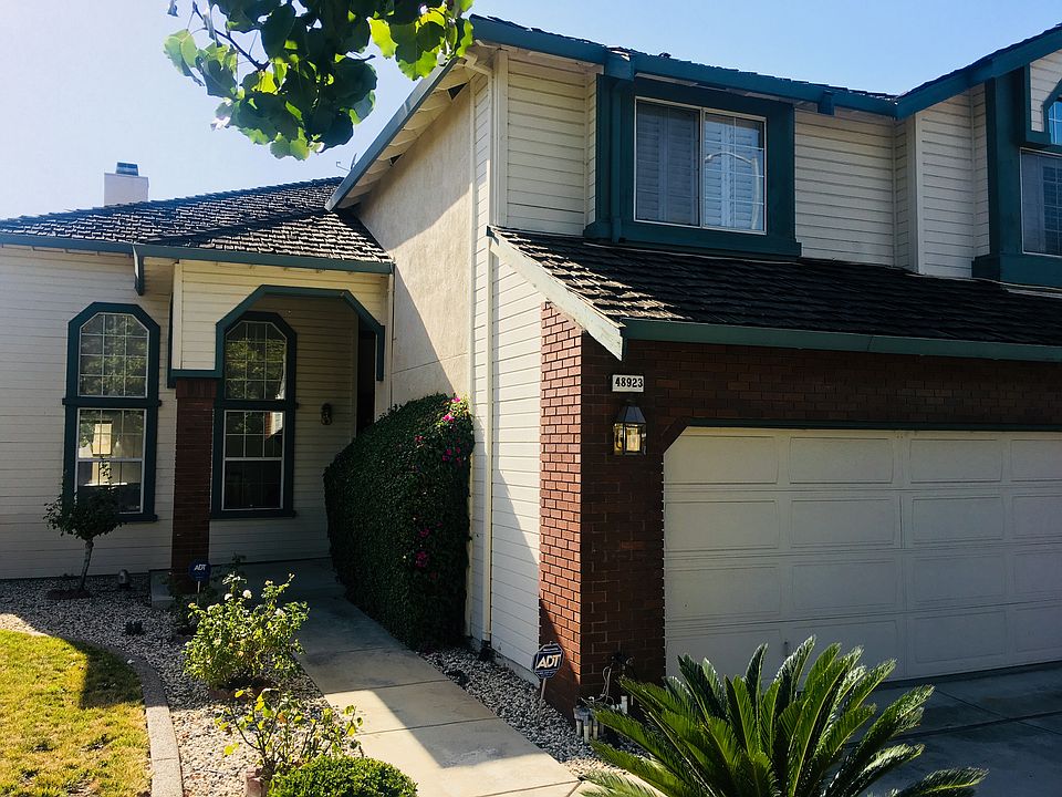 2nd image of 48923 Rosegarden Ct