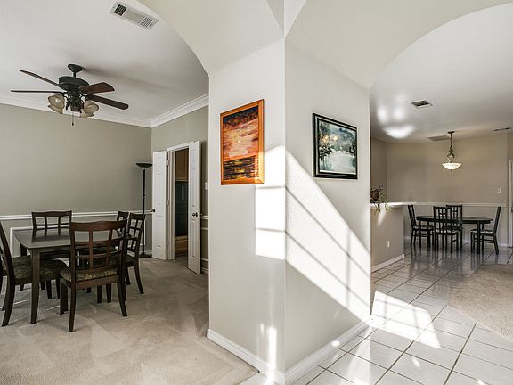 4th image of 5935 Willow Wood Ln