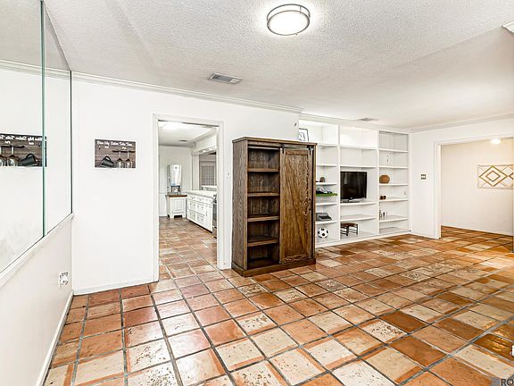 5th image of 4377 Chelsea Dr