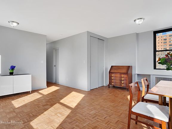 2nd image of 340 W 55th St APT 8E