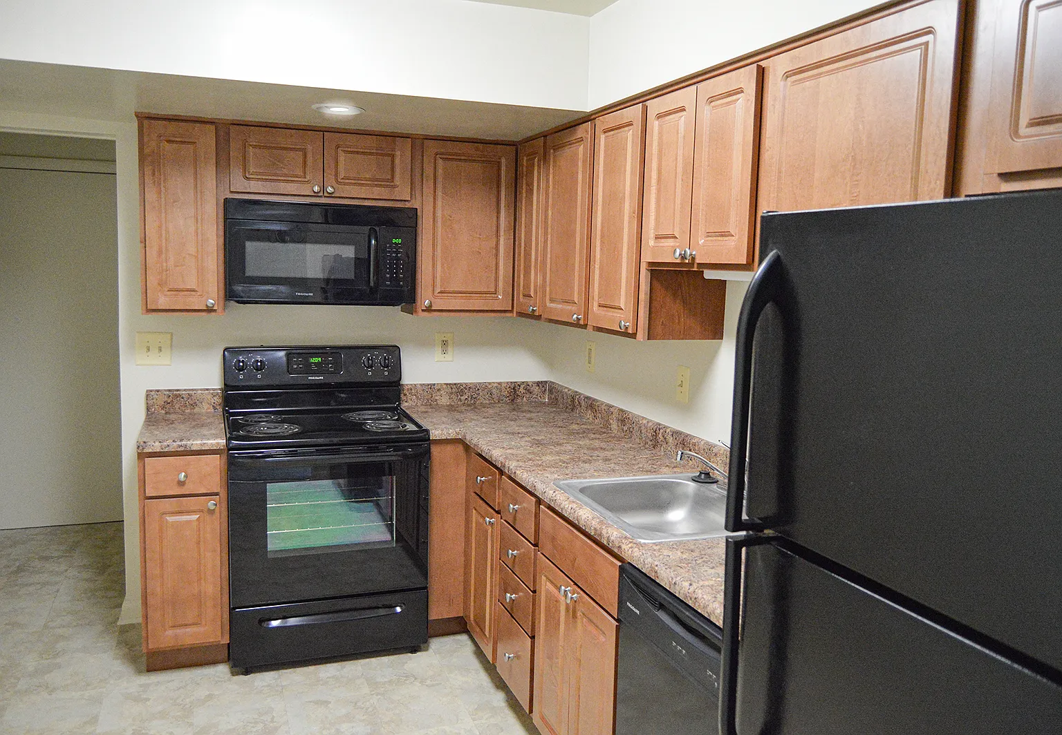 Cinnamon Ridge Apartments — Photo 3